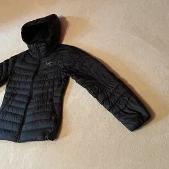 ARC'TERYX Cerium LT Hoody Down Jacket - Picture 5 of 16